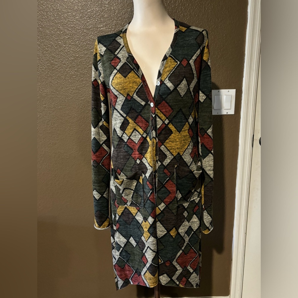 Brand new button up duster with front pockets